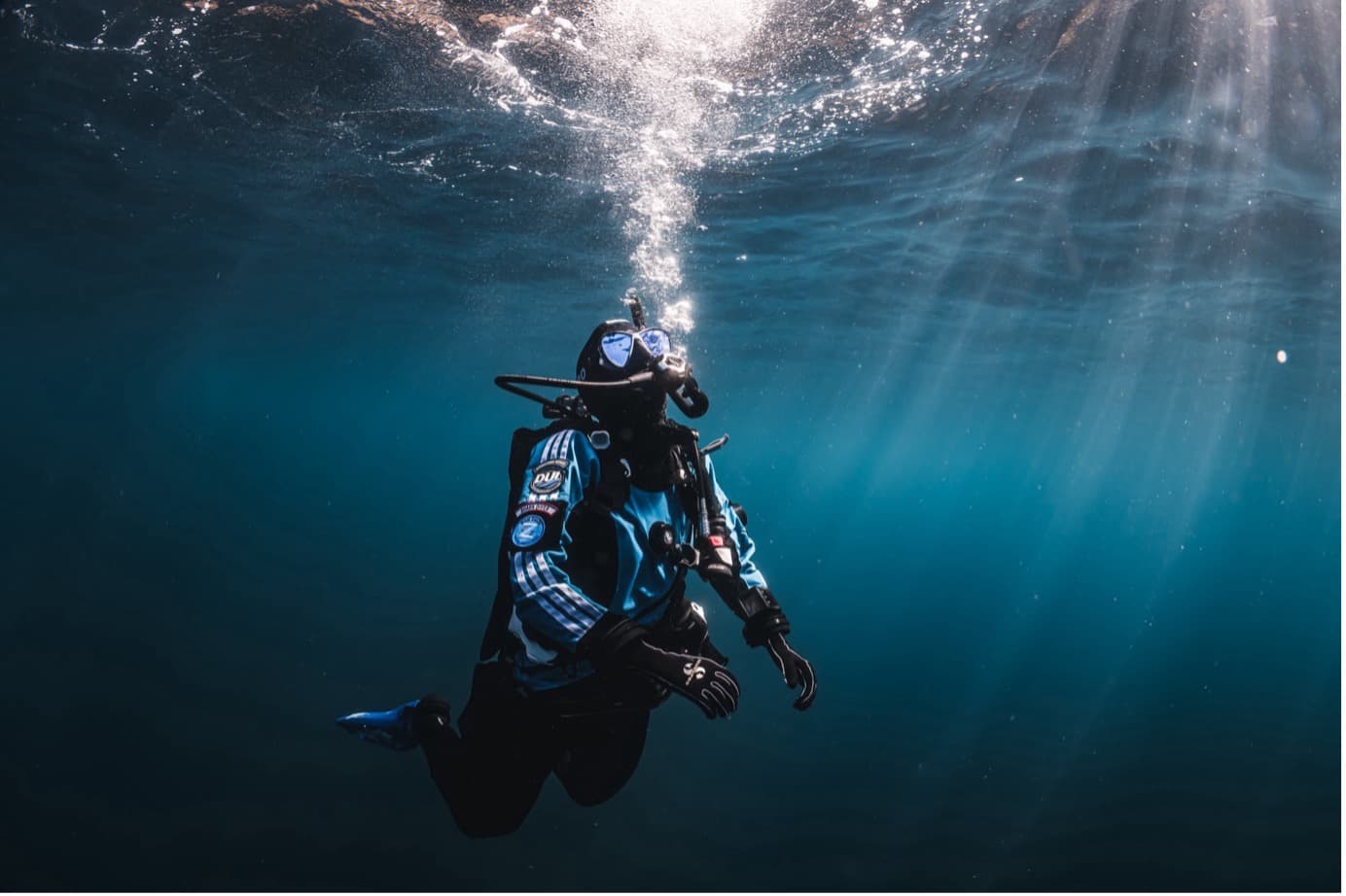 16. 드라이슈트 다이버 (Dry Suit Diver)