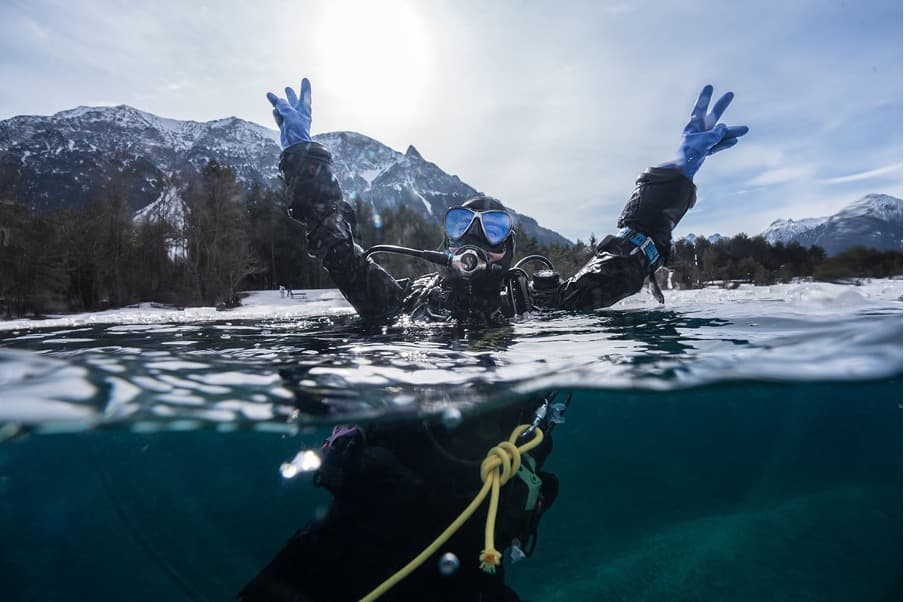 24. 아이스 다이버 (Ice Diver)